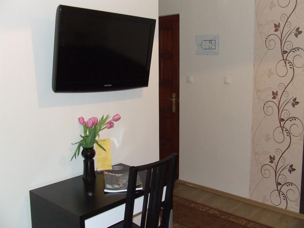 Peterfia Panzio Hotel เดเบรตเซน ภายนอก รูปภาพ